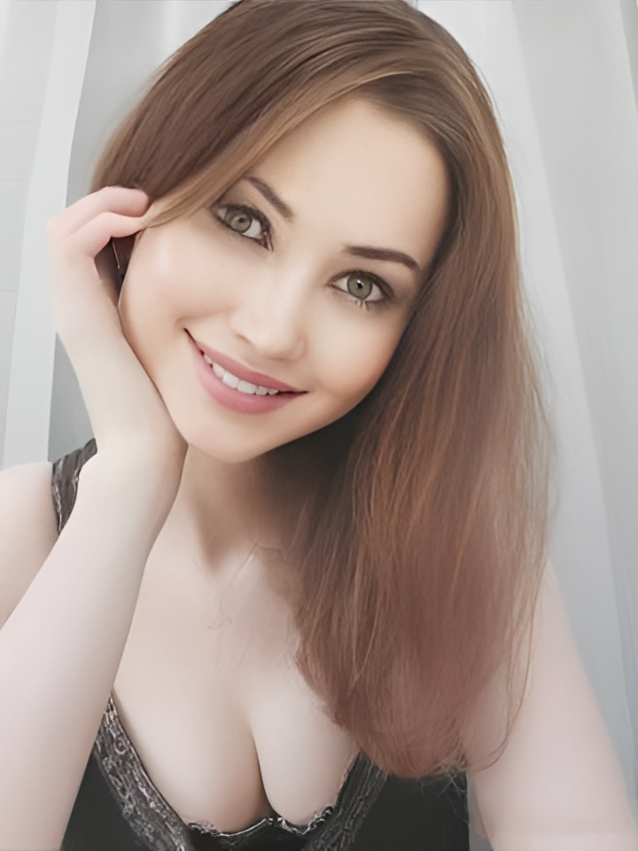 Каролина привлекальеная девушка из Александрова цена от 3000 руб