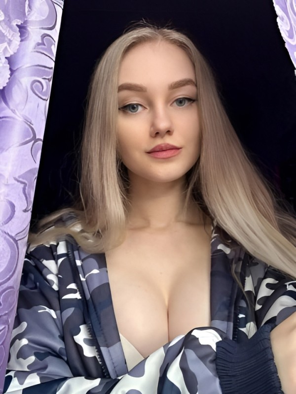 Эрика привлекательная девушка из Александрова цена от 3000 руб