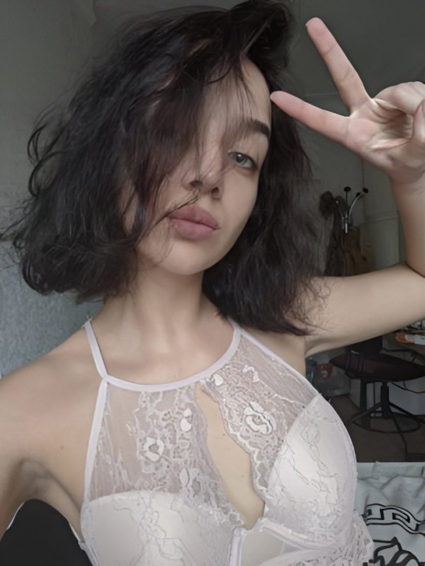 Вероника привлекательная девушка из Александрова цена от 1500 руб