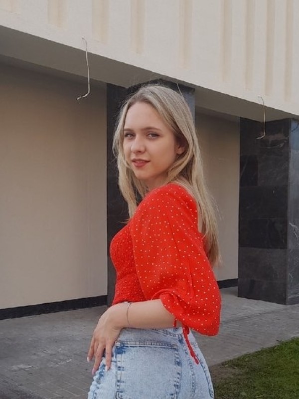 Юлия привлекательная девушка из Александрова цена от 3000 руб